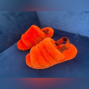 Ugg new fluff yeah slide